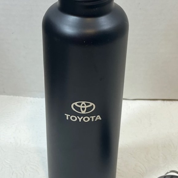 Black Matted Toyota of Tampa Bay Aluminum Water Bottle 24 oz - Picture 7 of 12